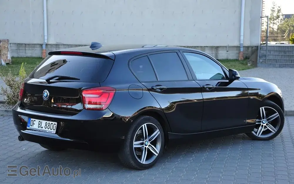 BMW Seria 1 120d Sport-Aut Sport Line