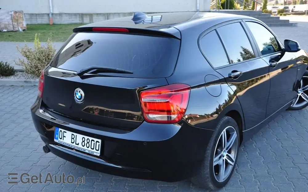 BMW Seria 1 120d Sport-Aut Sport Line