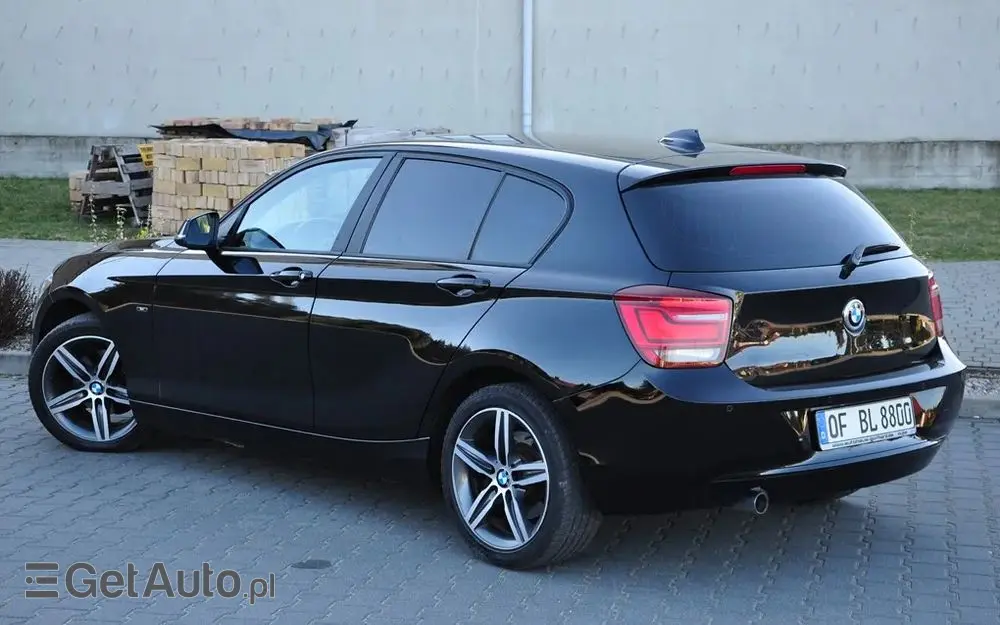 BMW Seria 1 120d Sport-Aut Sport Line