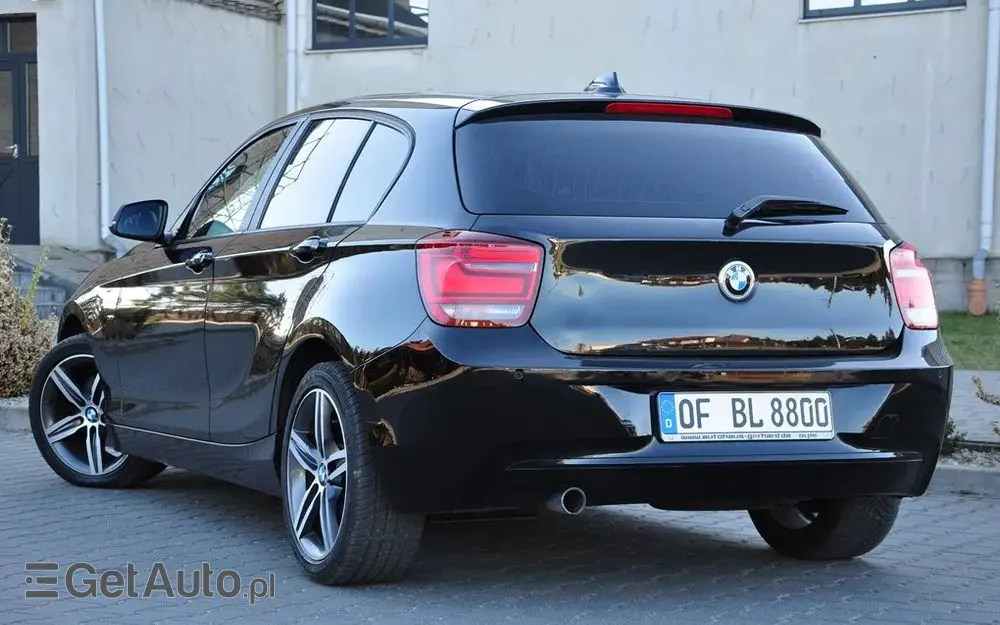 BMW Seria 1 120d Sport-Aut Sport Line
