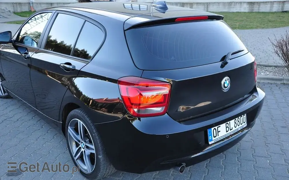 BMW Seria 1 120d Sport-Aut Sport Line
