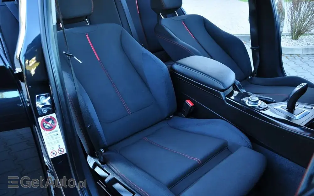 BMW Seria 1 120d Sport-Aut Sport Line