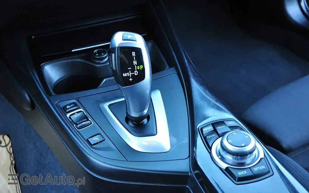 BMW Seria 1 120d Sport-Aut Sport Line