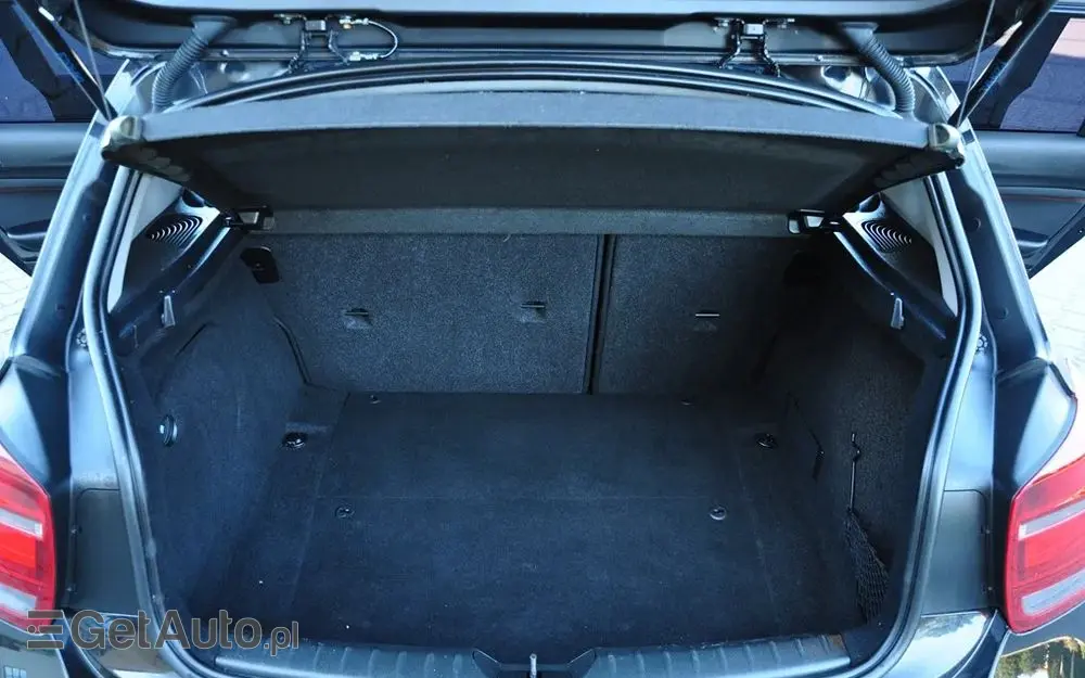 BMW Seria 1 120d Sport-Aut Sport Line