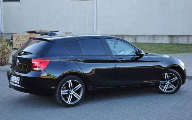 BMW Seria 1 120d Sport-Aut Sport Line