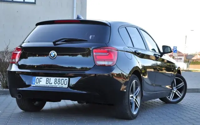 BMW Seria 1 120d Sport-Aut Sport Line