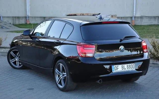 BMW Seria 1 120d Sport-Aut Sport Line
