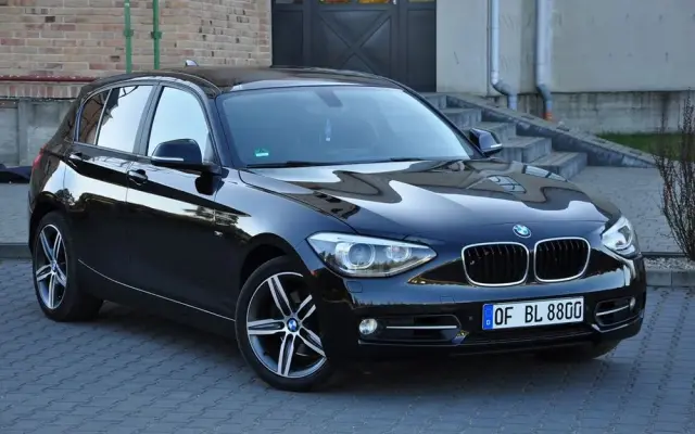 BMW Seria 1 120d Sport-Aut Sport Line