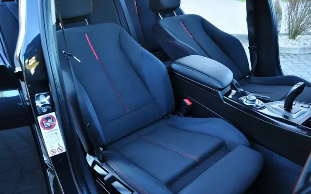 BMW Seria 1 120d Sport-Aut Sport Line