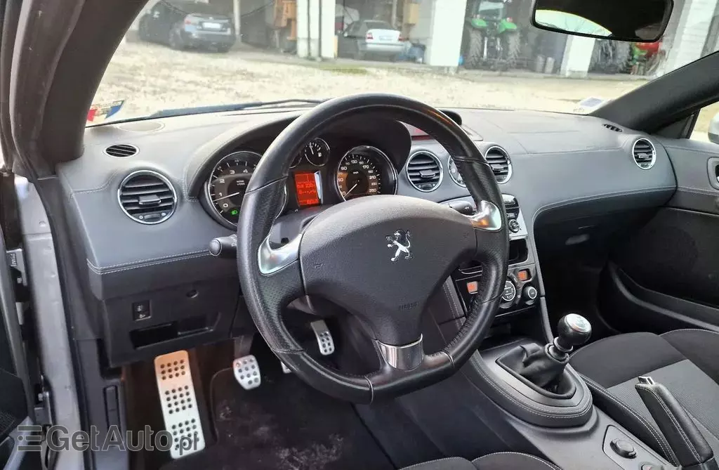 PEUGEOT RCZ 