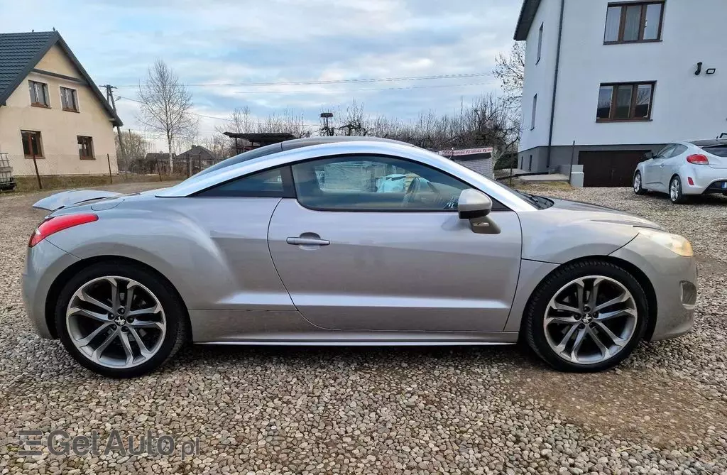 PEUGEOT RCZ 