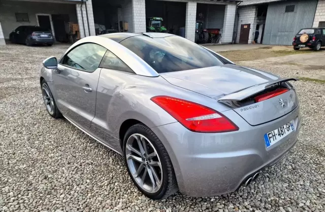 PEUGEOT RCZ 