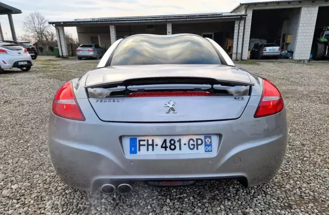 PEUGEOT RCZ 