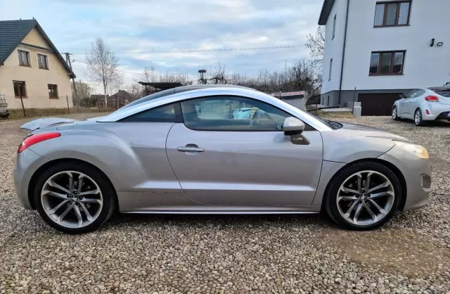 PEUGEOT RCZ 
