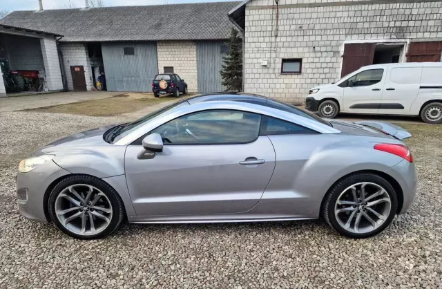 PEUGEOT RCZ 
