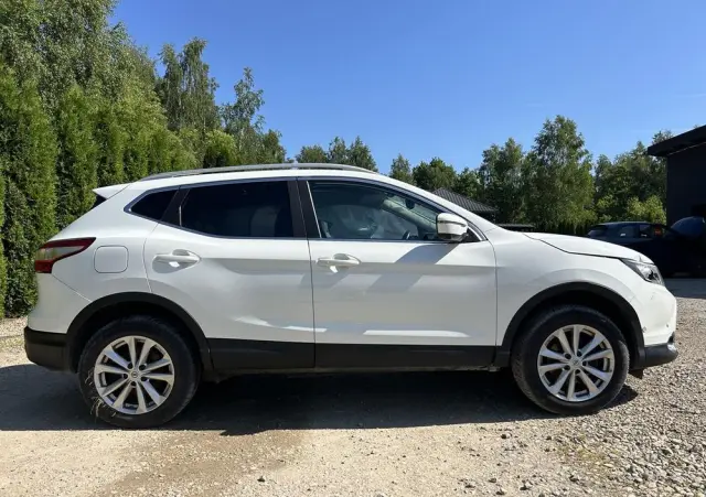 NISSAN Qashqai 1.6 DCi 4x4 Tekna