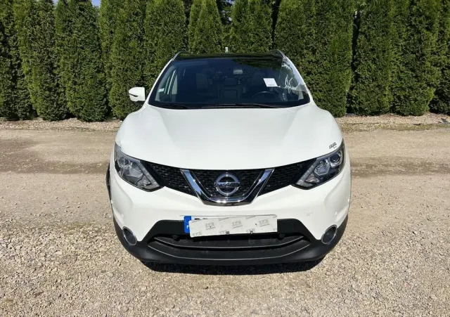 NISSAN Qashqai 1.6 DCi 4x4 Tekna