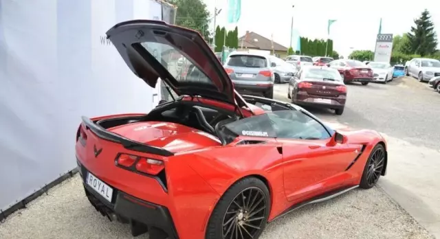 CHEVROLET Corvette 