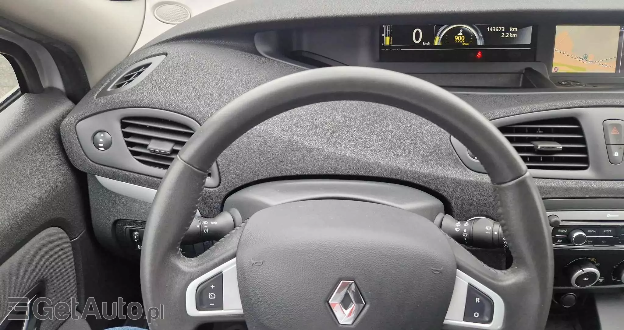 RENAULT Scenic 1.6 16V 110 TomTom Edition