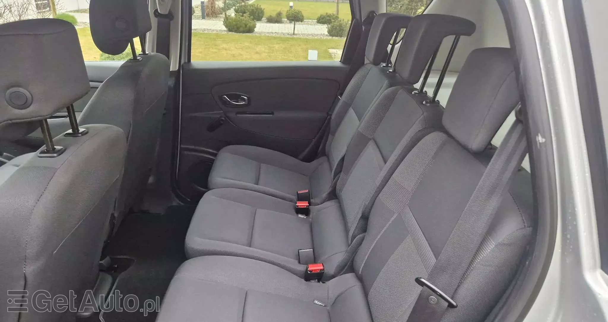 RENAULT Scenic 1.6 16V 110 TomTom Edition