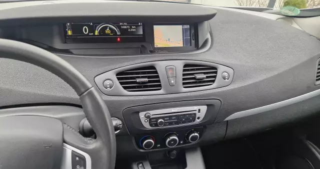 RENAULT Scenic 1.6 16V 110 TomTom Edition