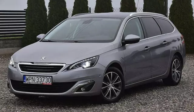 PEUGEOT 308 