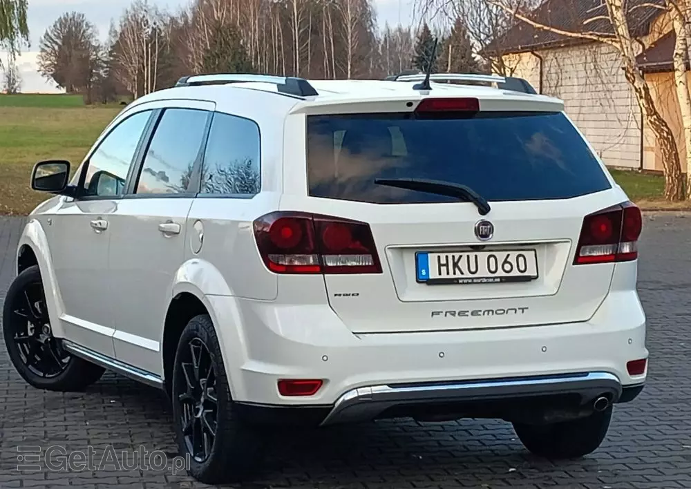 FIAT Freemont 2.0 Multijet 16V DPF Automatik Allrad Cross