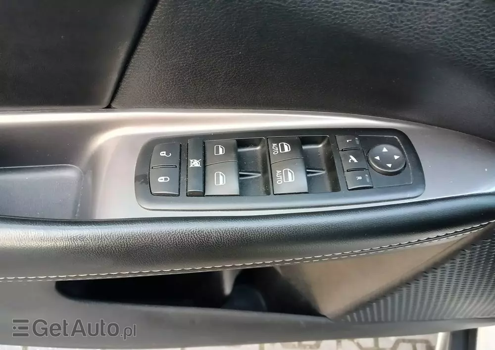 FIAT Freemont 2.0 Multijet 16V DPF Automatik Allrad Cross