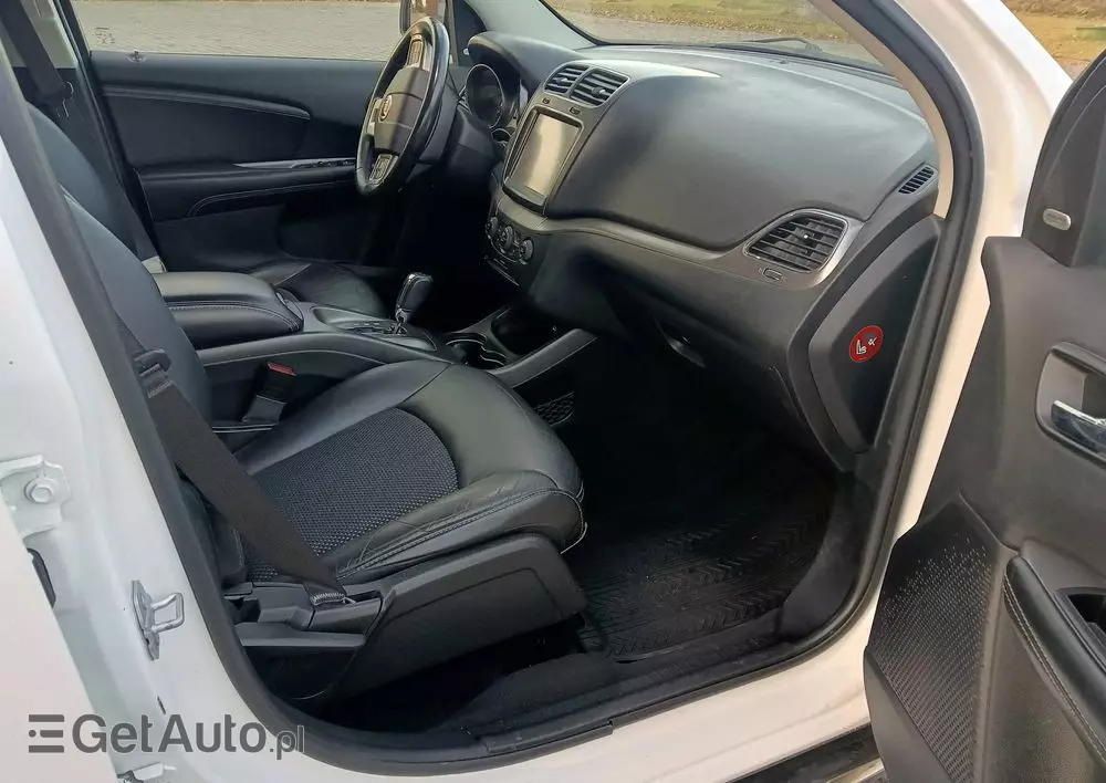 FIAT Freemont 2.0 Multijet 16V DPF Automatik Allrad Cross