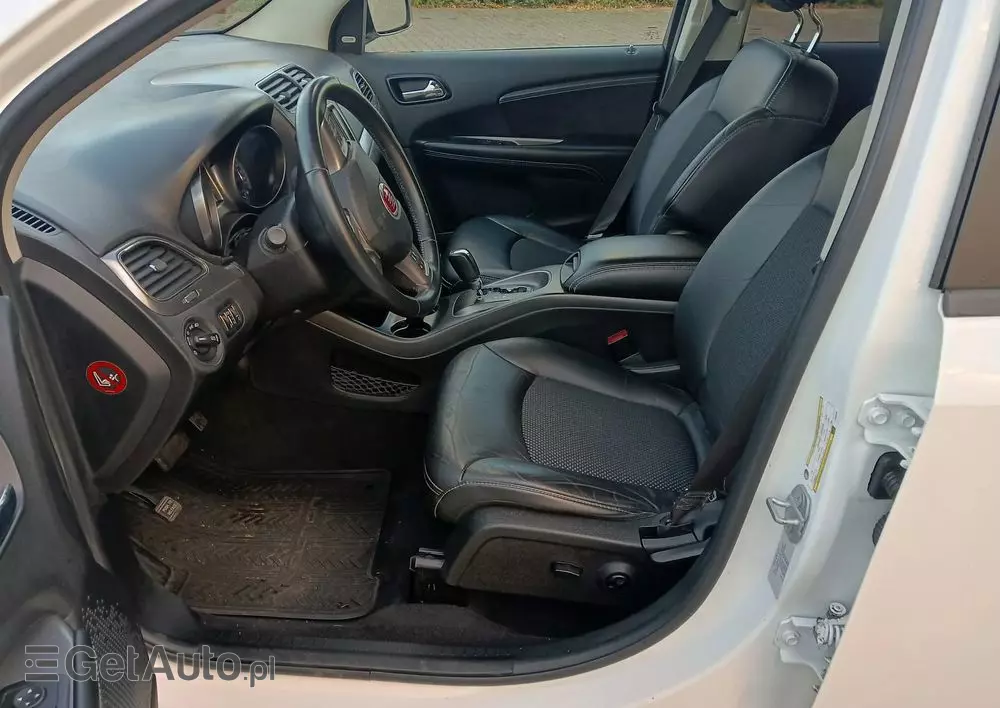 FIAT Freemont 2.0 Multijet 16V DPF Automatik Allrad Cross