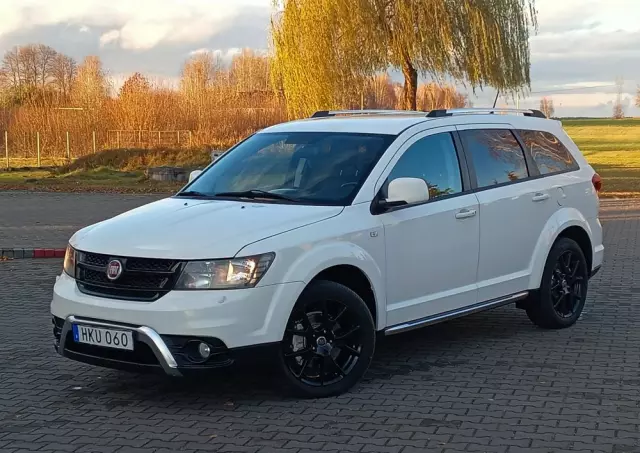 FIAT Freemont 2.0 Multijet 16V DPF Automatik Allrad Cross