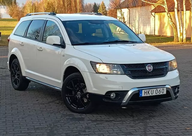 FIAT Freemont 2.0 Multijet 16V DPF Automatik Allrad Cross