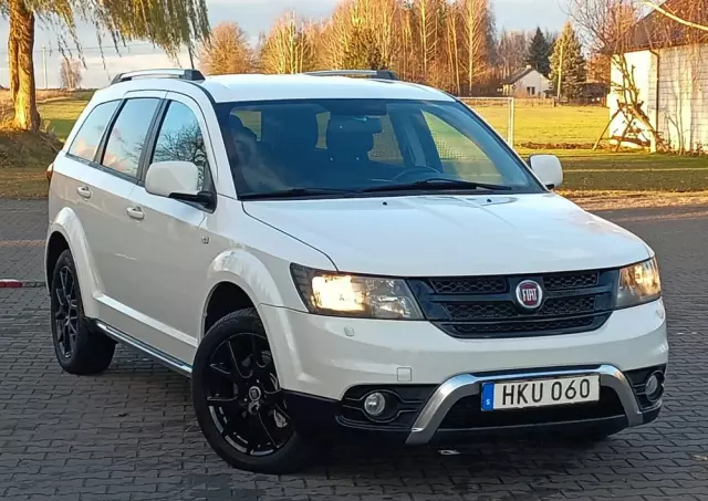 FIAT Freemont 2.0 Multijet 16V DPF Automatik Allrad Cross