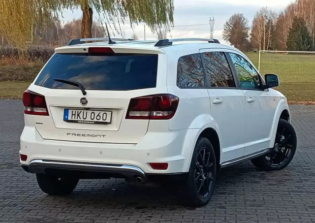 FIAT Freemont 2.0 Multijet 16V DPF Automatik Allrad Cross