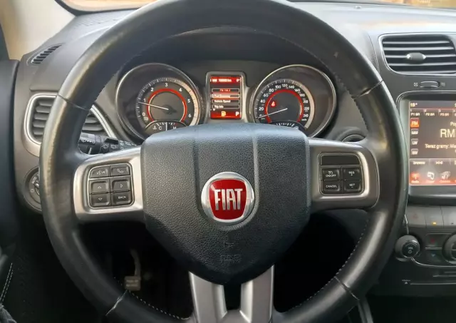 FIAT Freemont 2.0 Multijet 16V DPF Automatik Allrad Cross