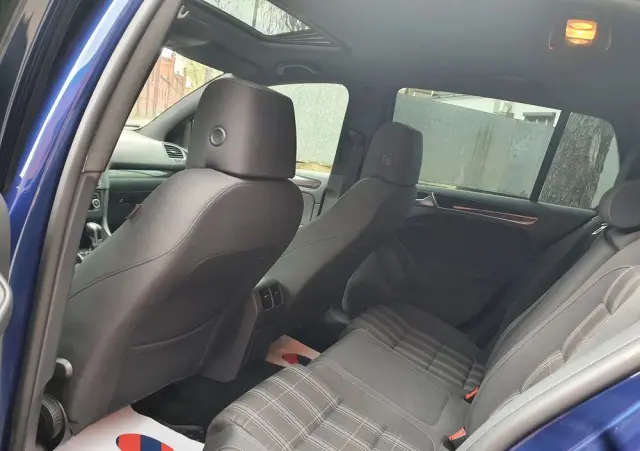 VOLKSWAGEN Golf 2.0 TDI DPF DSG GTD