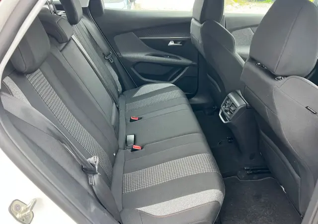 PEUGEOT 3008 1.6 BlueHDi Active S&S EAT6