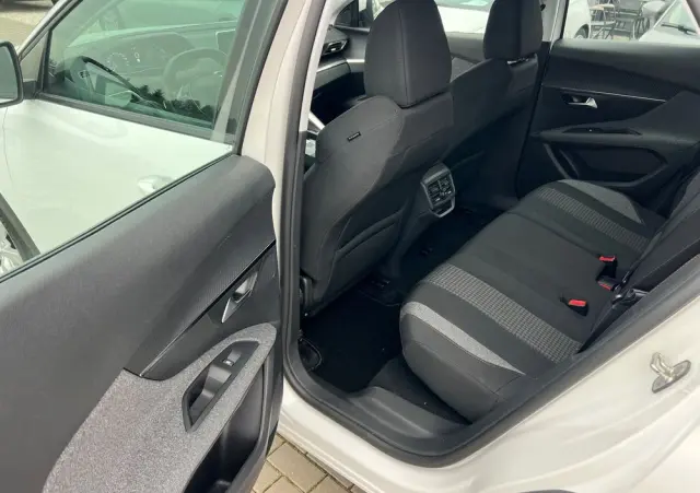 PEUGEOT 3008 1.6 BlueHDi Active S&S EAT6