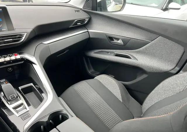 PEUGEOT 3008 1.6 BlueHDi Active S&S EAT6