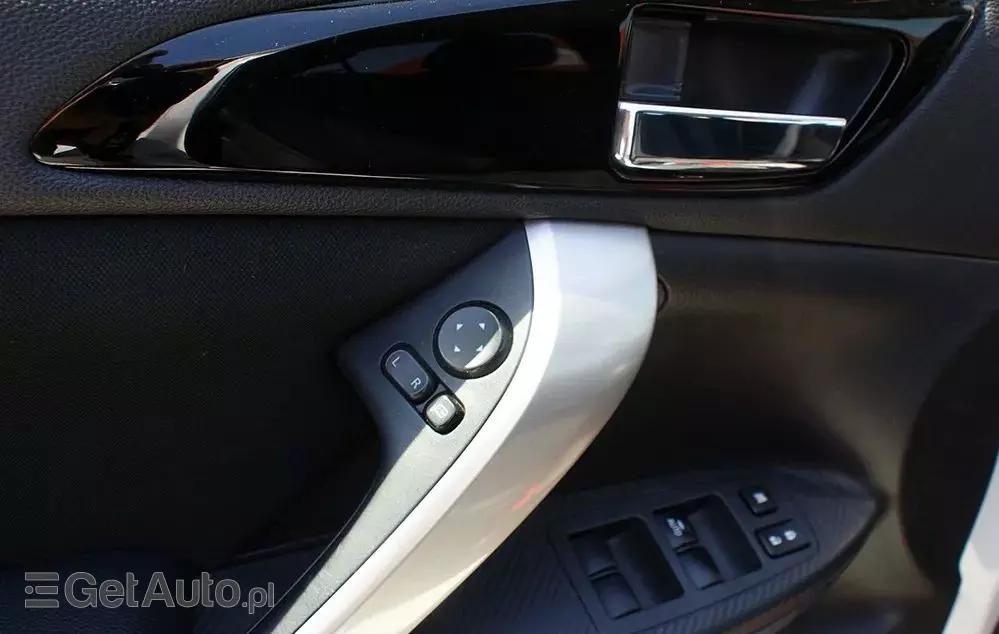MITSUBISHI Eclipse Cross 1.5 T GPF Intense