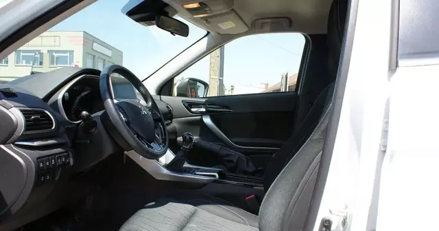 MITSUBISHI Eclipse Cross 1.5 T GPF Intense