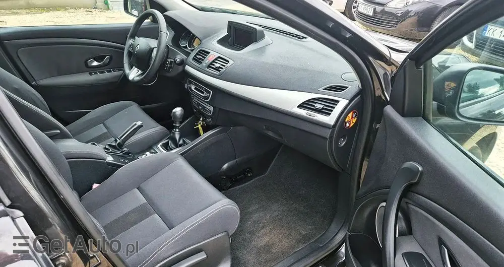 RENAULT Megane 1.6 16V Color Edition