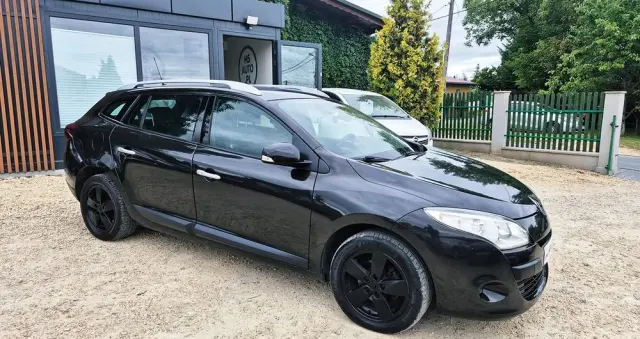 RENAULT Megane 1.6 16V Color Edition