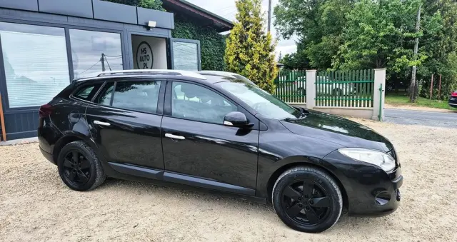 RENAULT Megane 1.6 16V Color Edition