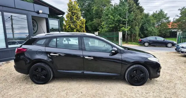 RENAULT Megane 1.6 16V Color Edition