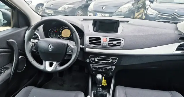RENAULT Megane 1.6 16V Color Edition