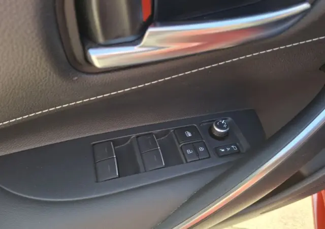 TOYOTA Corolla 1.8 Business Edition