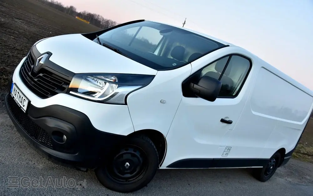 RENAULT TRAFIC L2H1 NAVIGACJA HAK 