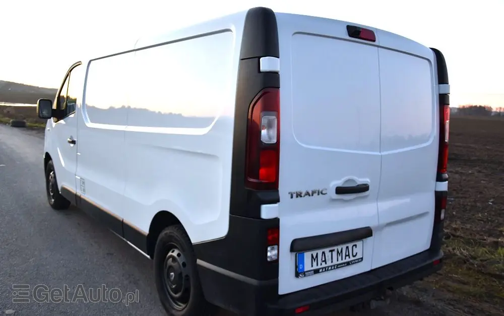 RENAULT TRAFIC L2H1 NAVIGACJA HAK 