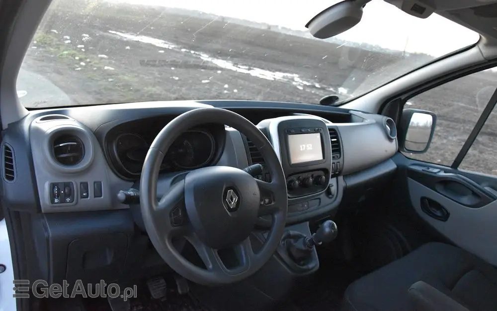 RENAULT TRAFIC L2H1 NAVIGACJA HAK 